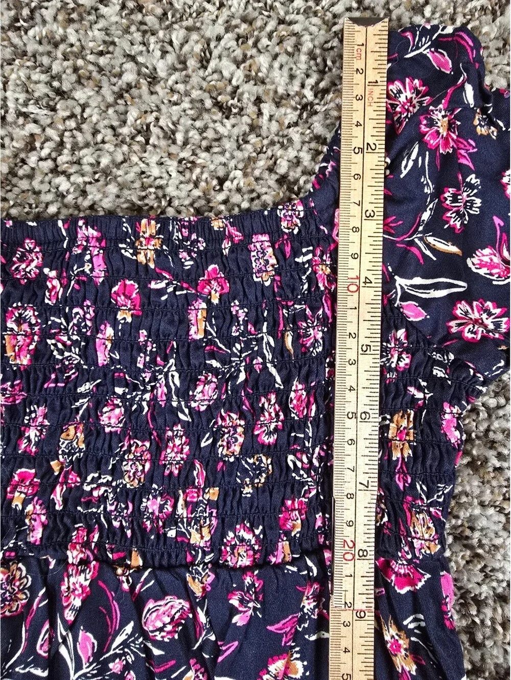 Gap Kids Girls Sz XS Knee Length Long Sleeve Smocked Dress Purple Floral